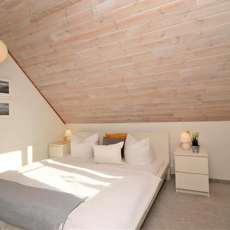 Ferienhaeuser Doppelhaushaelfte, Gruener Weg ヴストロ